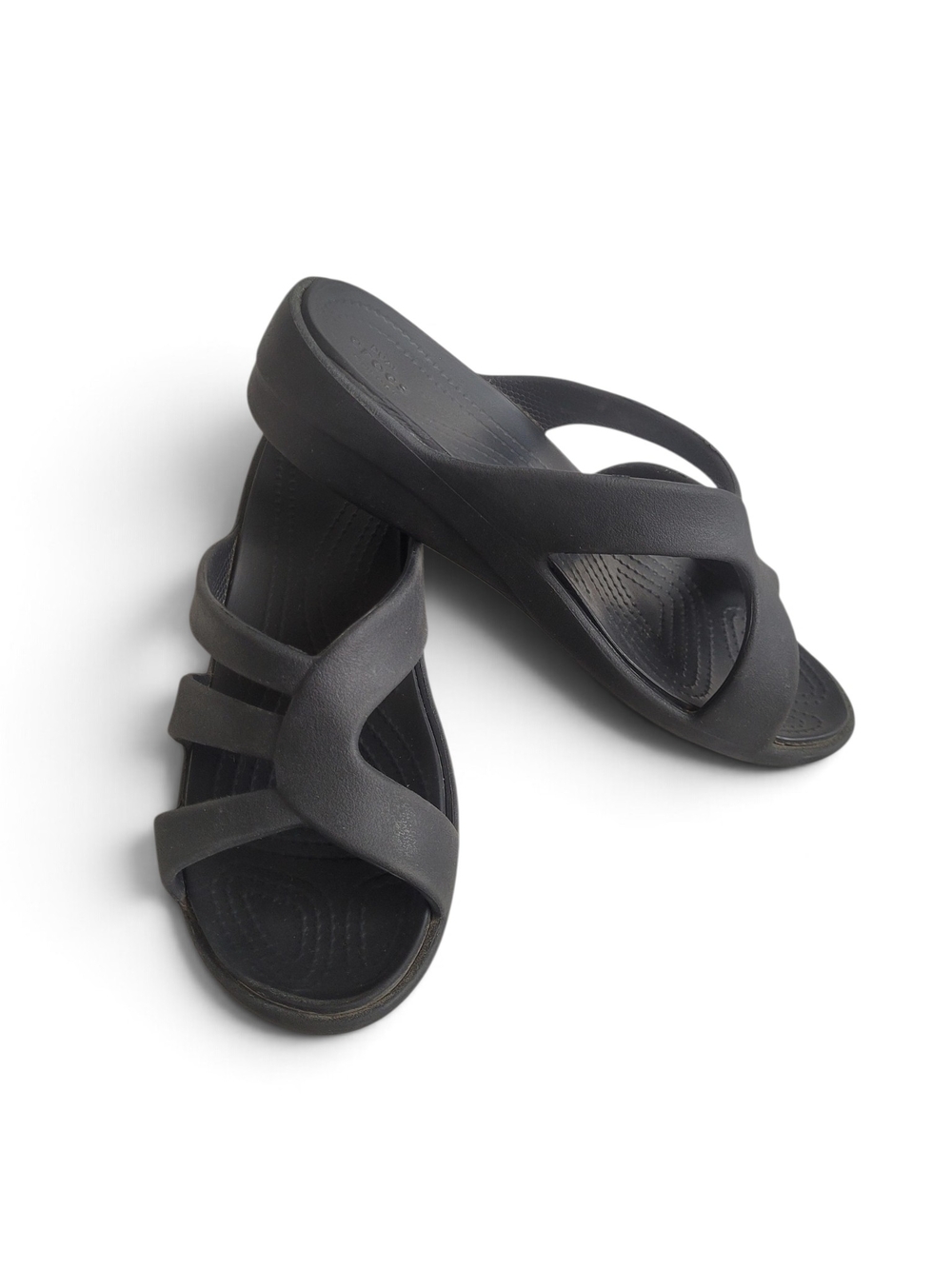 CROCS Sanrah Women's Black  Slide Sandals Cross Strap